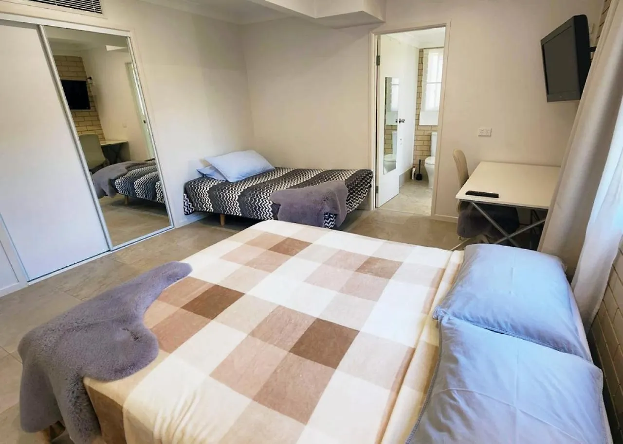 Big Family Holiday By The Buddina Beach