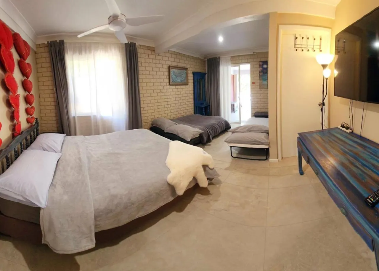 아파트 Big Family Holiday By The Buddina Beach